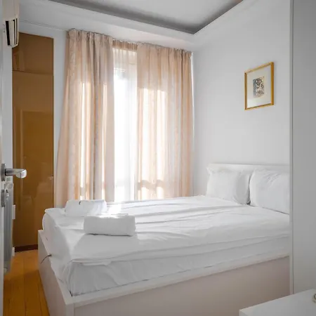 Apartment Luxurious 2 Bd Flat Near Ndk Sofia