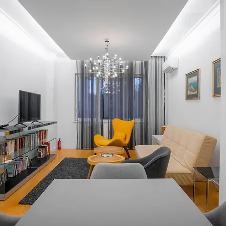 Apartmán Luxurious 2 Bd Flat Near Ndk Sofie