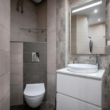 Luxurious 2 Bd Flat Near Ndk Apartament Sofia