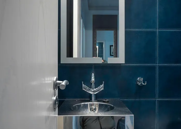 Luxurious 2 Bd Flat Near Ndk ソフィア